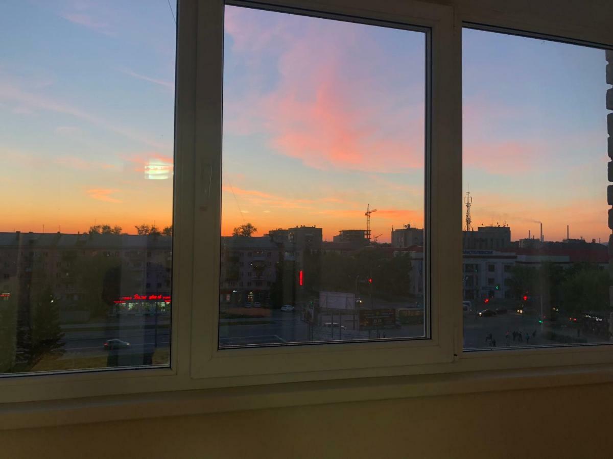 Apartment On Republic Square Ustʼ-Kamenogorsk Eksteriør bilde