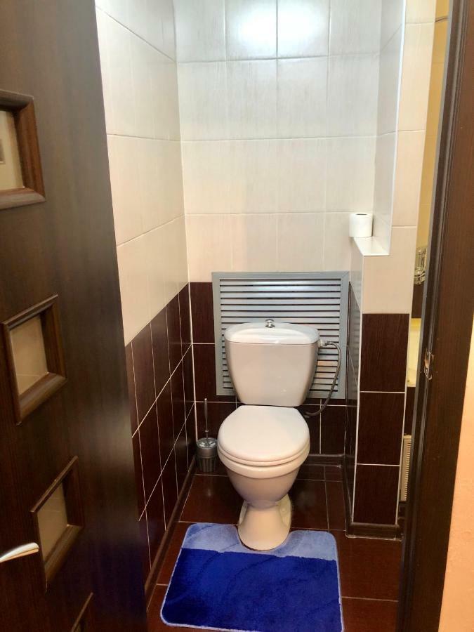 Apartment On Republic Square Ustʼ-Kamenogorsk Eksteriør bilde